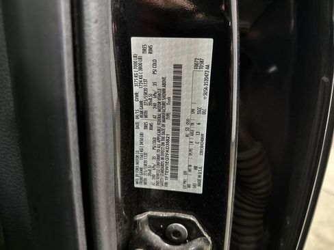 Used 2015 Ford F150 Lariat image 29