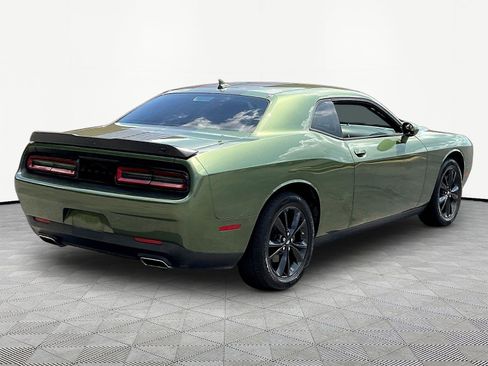 Used 2022 Dodge Challenger SXT w/ Driver Convenience Group AWD/4WD image 6