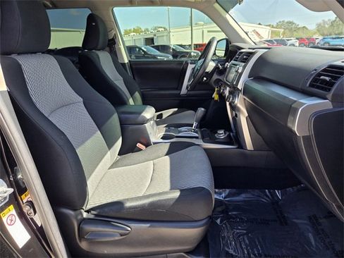 Used 2018 Toyota 4Runner SR5 image 19