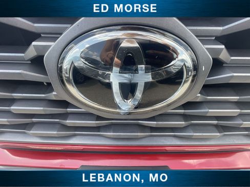 Used 2022 Toyota Tacoma TRD Off-Road AWD/4WD image 28