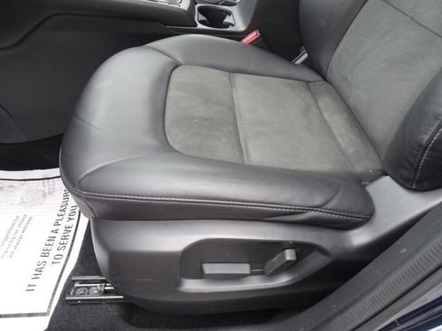 Used 2020 MAZDA CX-5 Touring image 9