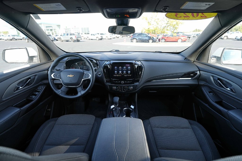 Used 2023 Chevrolet Traverse LT w/ LPO, Floor Liner Package AWD/4WD image 29