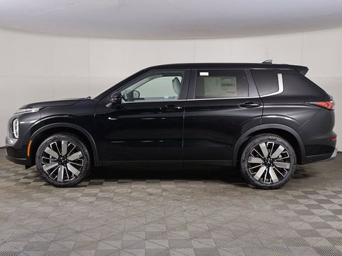 New 2026 Mitsubishi Outlander SE AWD/4WD image 18