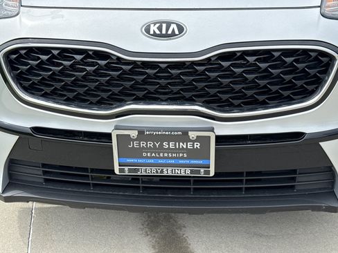 Used 2020 Kia Sportage LX FWD image 9