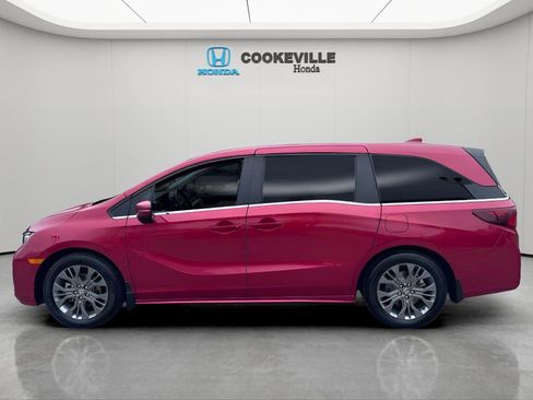 Certified 2025 Honda Odyssey Touring image 10