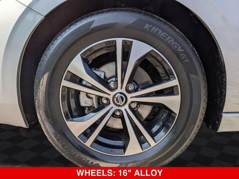 Certified 2022 Nissan Sentra SV w/ All-Weather Package FWD image 11