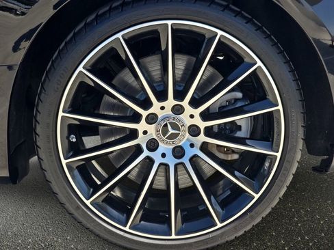 Used 2022 Mercedes-Benz E 450 Cabriolet image 36