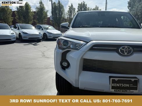 Used 2024 Toyota 4Runner SR5 Premium w/ Moonroof Package AWD/4WD image 13