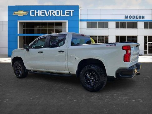 Used 2024 Chevrolet Silverado 1500 Custom Trail Boss AWD/4WD image 3