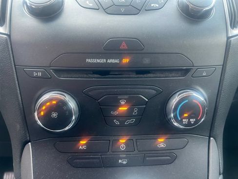 Used 2016 Ford Edge SE AWD/4WD image 26