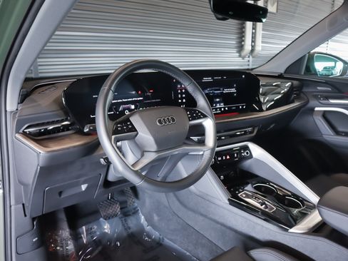 Certified 2025 Audi Q5 Premium w/ Premium Plus AWD/4WD image 17