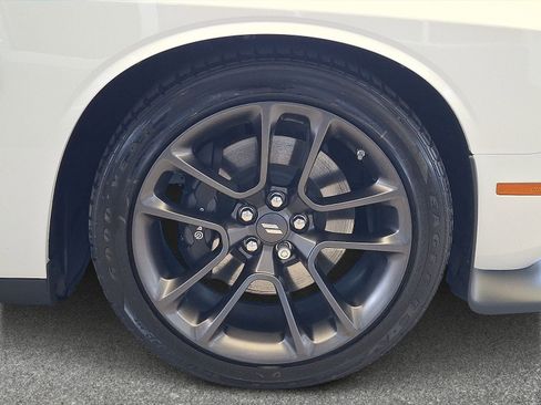Used 2022 Dodge Challenger R/T Scat Pack w/ Plus Package RWD image 7