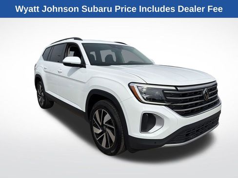 Used 2025 Volkswagen Atlas SE FWD image 10