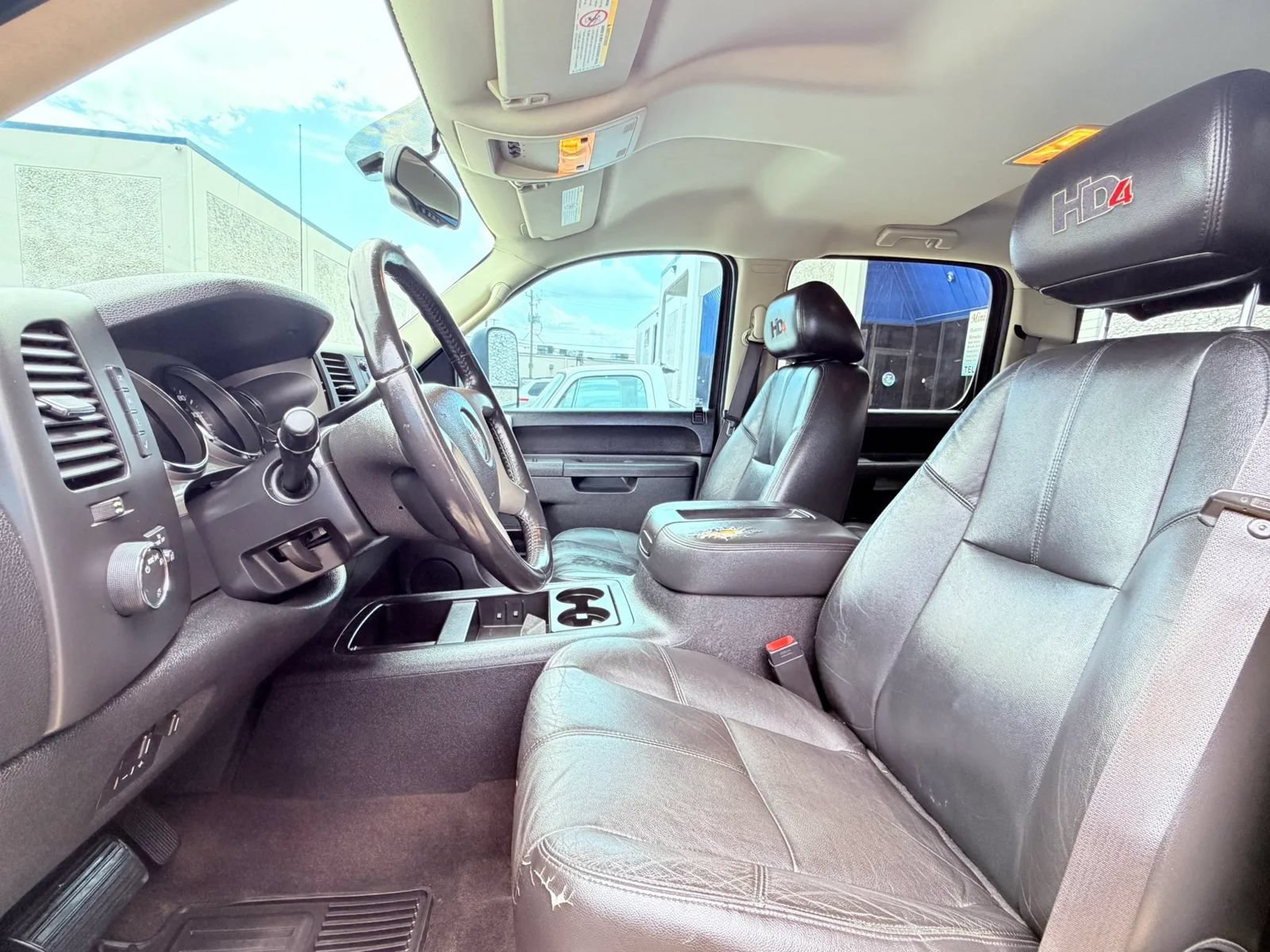 Used 2012 GMC Sierra 2500 SLE w/ SLE Preferred Package AWD/4WD image 9