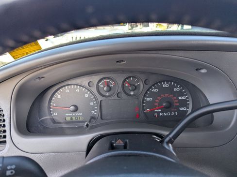 Used 2011 Ford Ranger XLT image 26