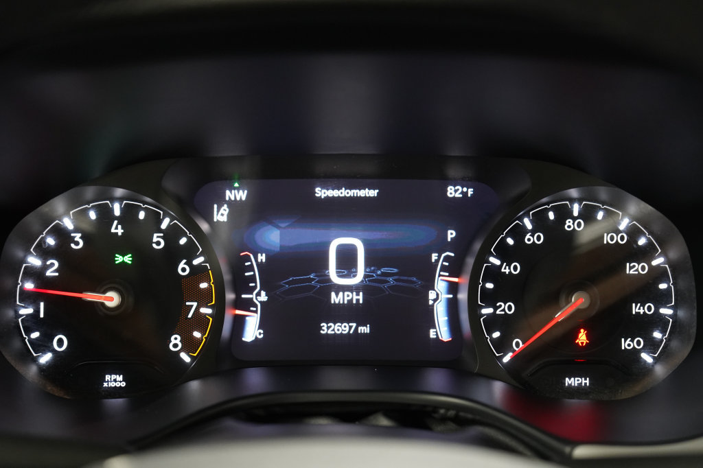 Certified 2025 Jeep Compass Limited AWD/4WD image 16