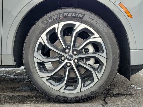 New 2026 Lincoln Nautilus Reserve image 9