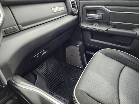 Used 2025 RAM 3500 Laramie image 14