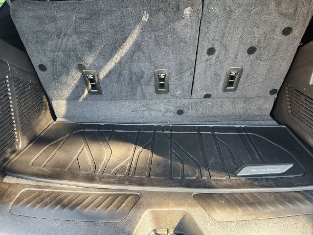 Used 2021 Chevrolet Tahoe LT w/ LT Signature Package RWD image 35