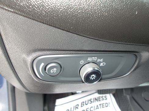 Used 2024 Chevrolet Equinox LT w/ LPO, Floor Liner Package AWD/4WD image 16