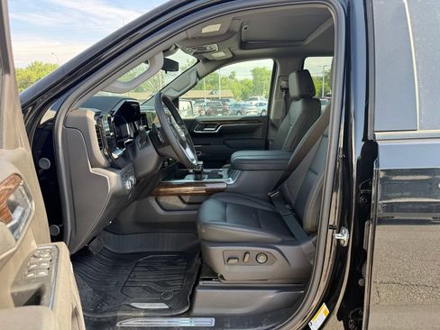 New 2026 GMC Sierra 1500 Elevation w/ Elevation Premium Package AWD/4WD image 23