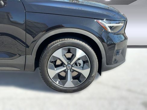 New 2026 Volvo XC40 B5 Plus w/ Climate Package image 12
