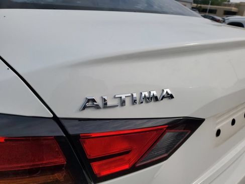 Used 2020 Nissan Altima 2.5 S FWD image 14