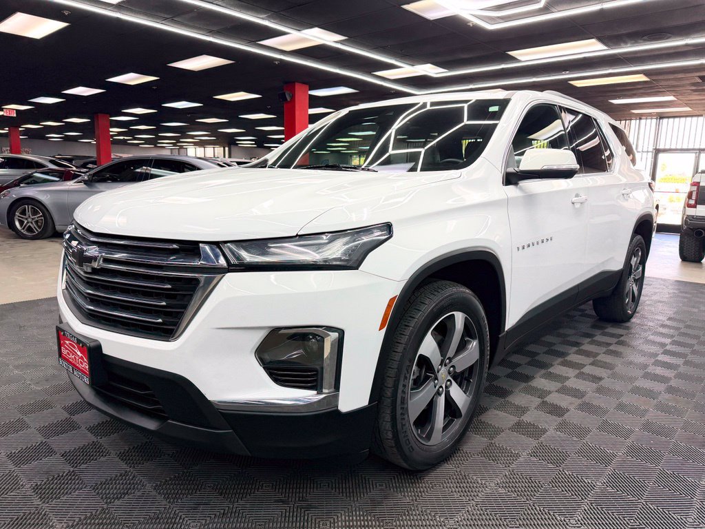Used 2022 Chevrolet Traverse LT w/ LT Premium Package FWD image 7