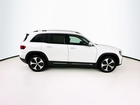 New 2026 Mercedes-Benz GLB 250 image 9