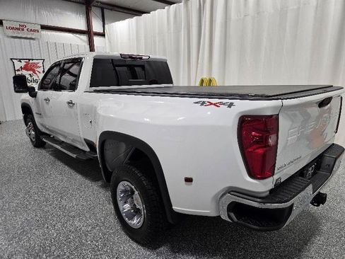 Used 2024 Chevrolet Silverado 3500 LTZ w/ LTZ Plus Package AWD/4WD image 8