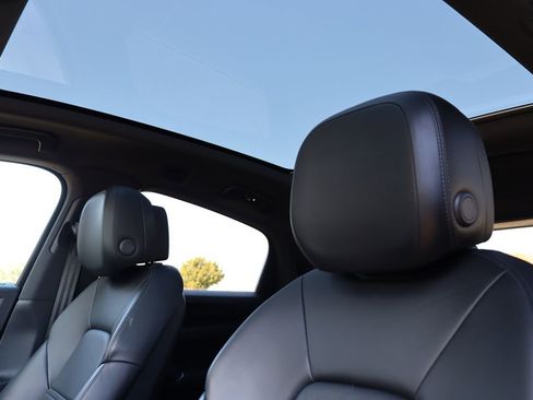 Used 2021 Porsche Cayenne Coupe image 10