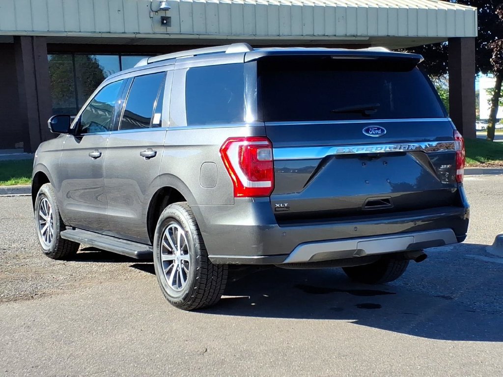 Used 2019 Ford Expedition XLT AWD/4WD image 3