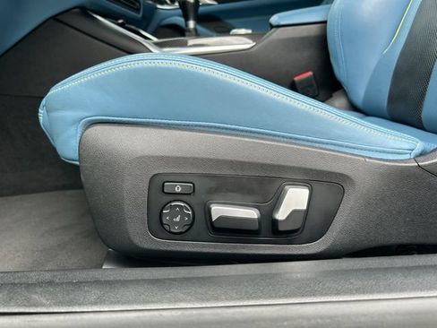 Used 2021 BMW M4 Coupe w/ M Carbon Exterior Package RWD image 13