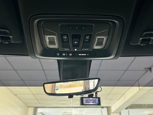 Used 2019 GMC Sierra 1500 AT4 w/ AT4 Premium Package AWD/4WD image 23
