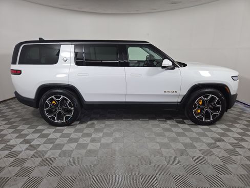 Used 2024 Rivian R1S Adventure AWD/4WD image 6