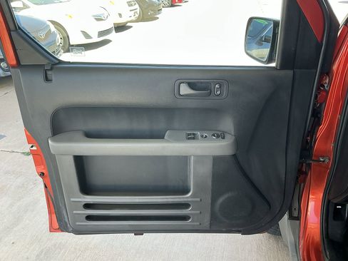Used 2004 Honda Element EX image 16
