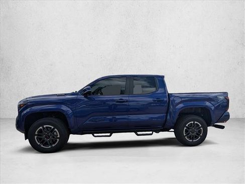 Used 2025 Toyota Tacoma TRD Sport image 8