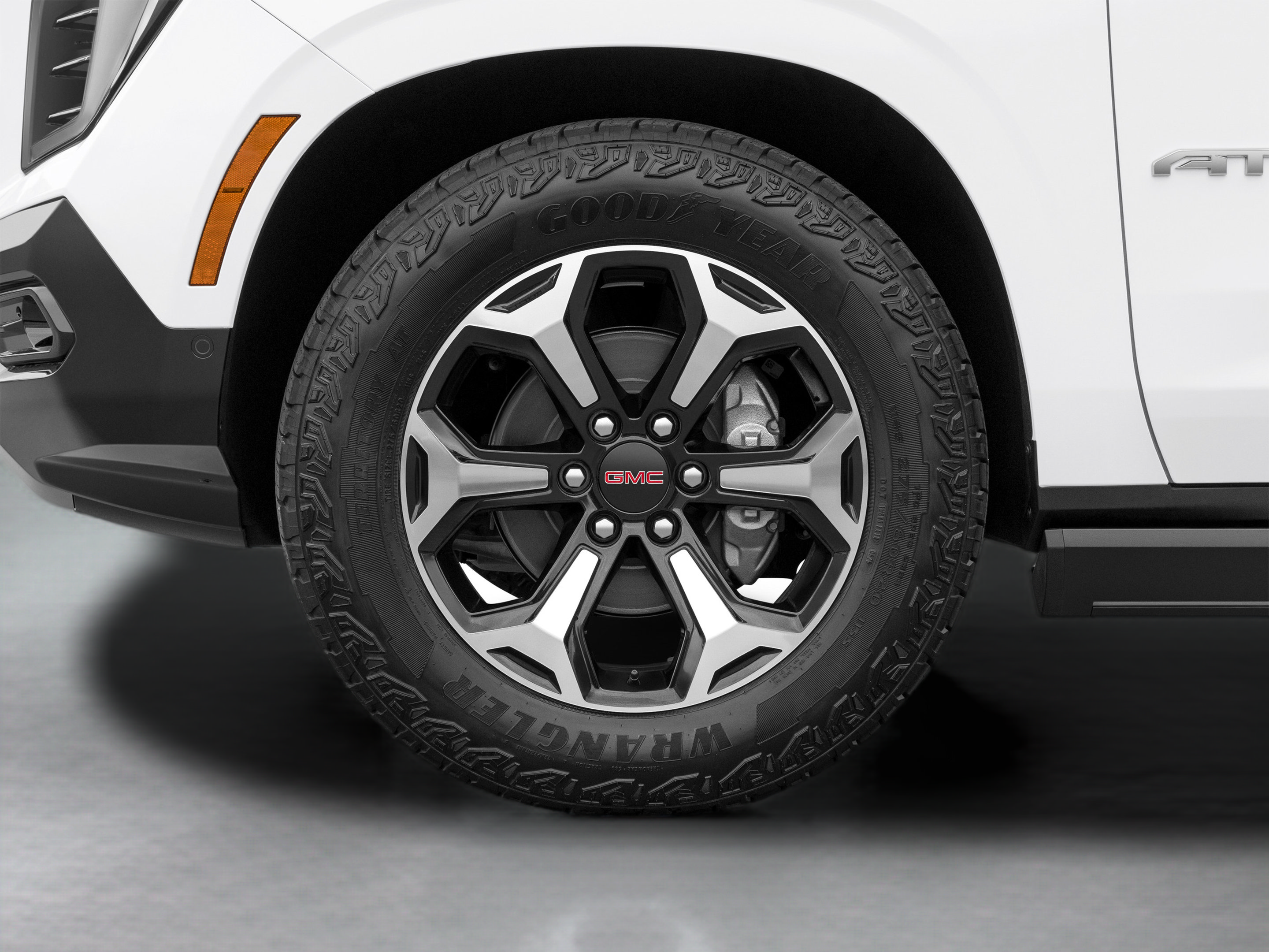 Used 2025 GMC Yukon Elevation AWD/4WD image 54