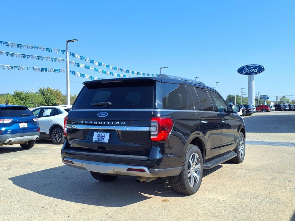 Used 2024 Ford Expedition Limited RWD image 20