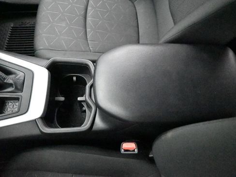 Used 2023 Toyota RAV4 XLE AWD/4WD image 17