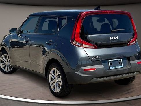 Used 2022 Kia Soul LX FWD image 11