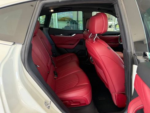 Certified 2022 Maserati Levante Modena AWD/4WD image 13