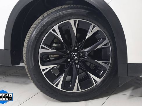 Used 2024 MAZDA CX-90 Plug-In Hybrid w/ Premium Pkg image 16