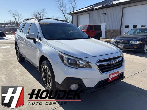 Used 2018 Subaru Outback 2.5i Premium AWD/4WD image 1