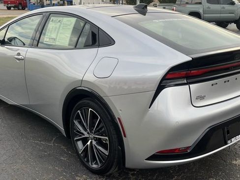 Used 2024 Toyota Prius Limited w/ Limited Premium Package image 6