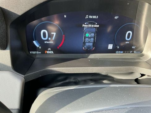 Used 2025 Ford Explorer Active image 17