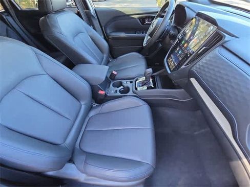 Certified 2025 Subaru Forester Limited image 21