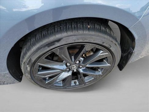 Used 2024 Toyota Corolla SE FWD image 9