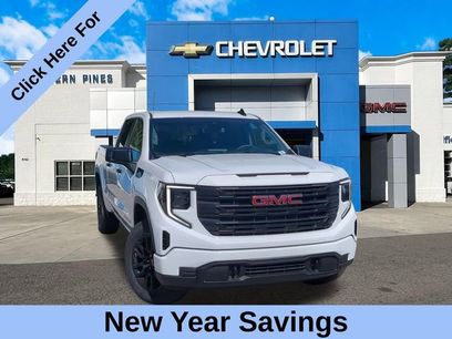 New 2026 GMC Sierra 1500 Pro w/ Graphite Edition