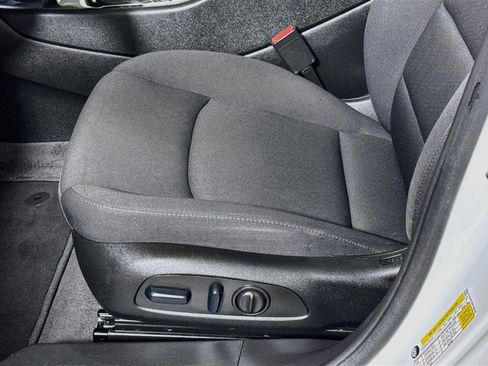 Used 2024 Chevrolet Malibu RS FWD image 16